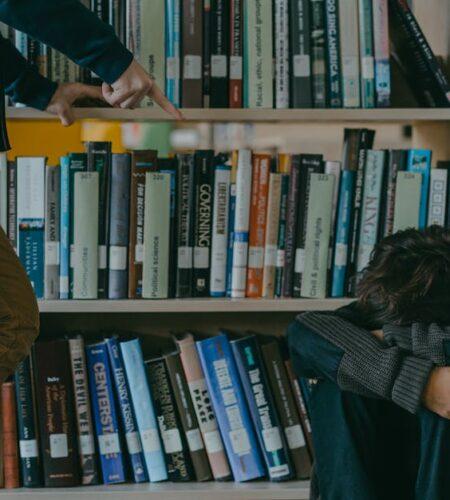 évaluez votre niveau de stress grâce à notre outil d'évaluation complet. découvrez des méthodes efficaces pour gérer et réduire votre stress au quotidien.